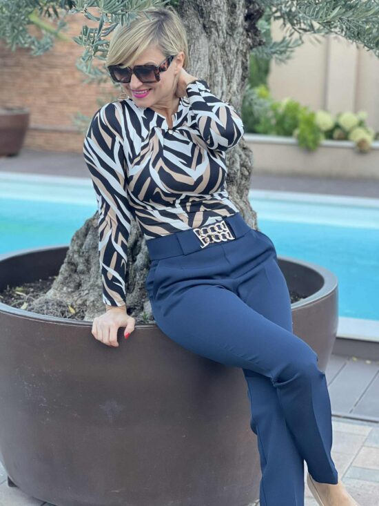 64ff27da-1a54-4111-b9e6-1c720c38b250 64ff27da-1a54-4111-b9e6-1c720c38b250