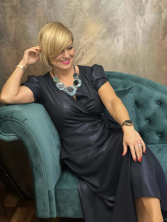 f5d4df8a-9083-4403-bfe7-a48f3de66a5a f5d4df8a-9083-4403-bfe7-a48f3de66a5a