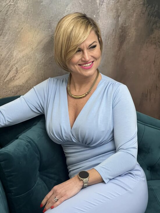 e95880e1-dbda-4523-948a-9e438a9145c1 e95880e1-dbda-4523-948a-9e438a9145c1