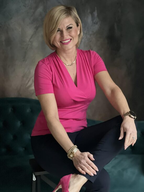 e8fe5c4c-8bfe-48d8-bcbb-3423e1111b36 e8fe5c4c-8bfe-48d8-bcbb-3423e1111b36